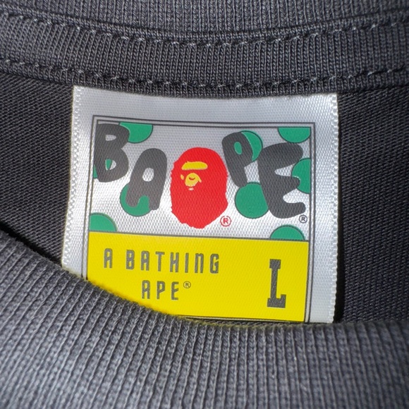 Red and black bape tee - Picture 2 of 4